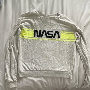 H&M NASA sweatshirt, size s